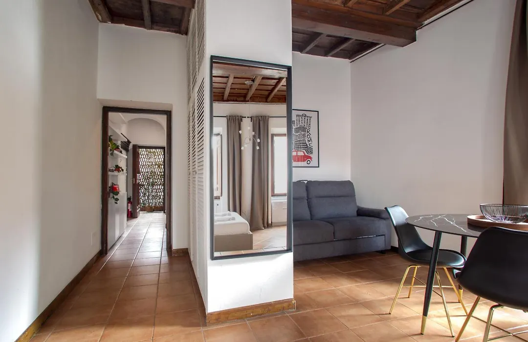Imperial House San Calisto 7-1